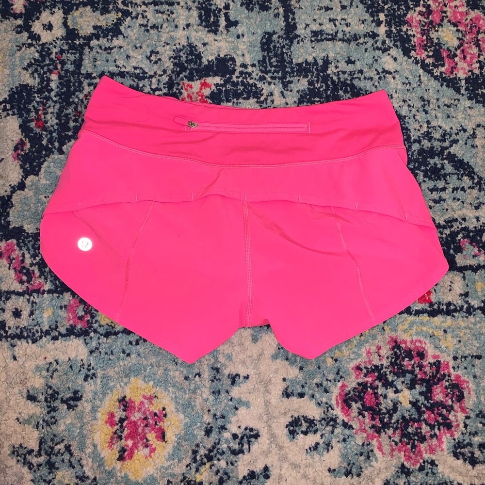 Lululemon low rise speed up short 2.5 inch sonic pink